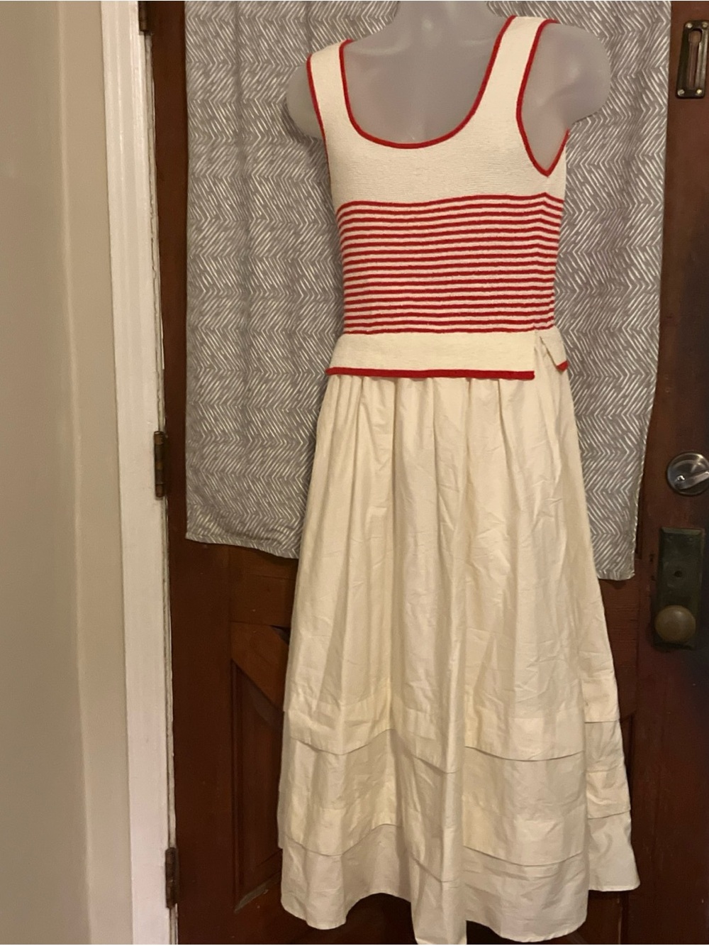 Moon River Women’s Size L Red & White Striped Fit & Flare Sleeveless Long Dress